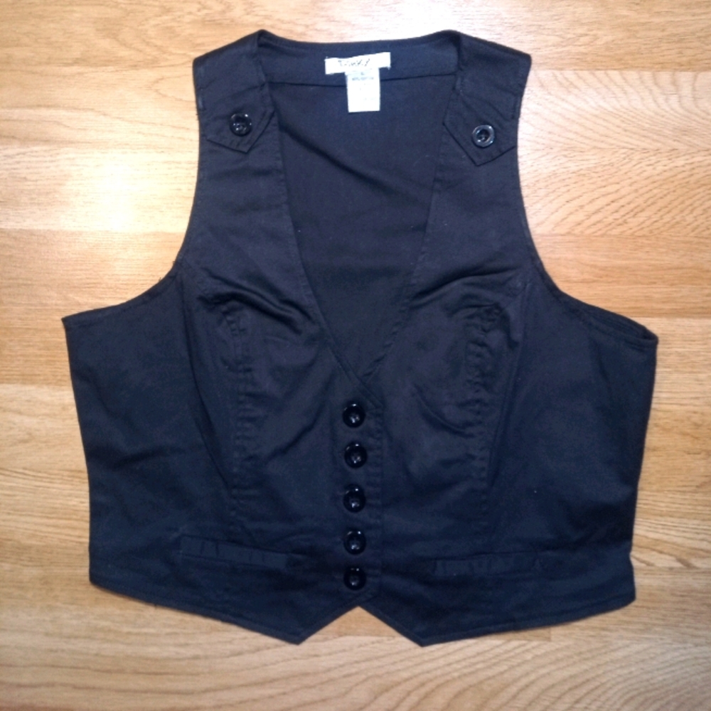 Black Cropped Sleeveless Dressy/Professional Vest